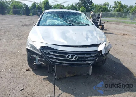 2016 Hyundai Sonata Sport z USA, uszkodzony, nr VIN 5NPE34AF3GH399331